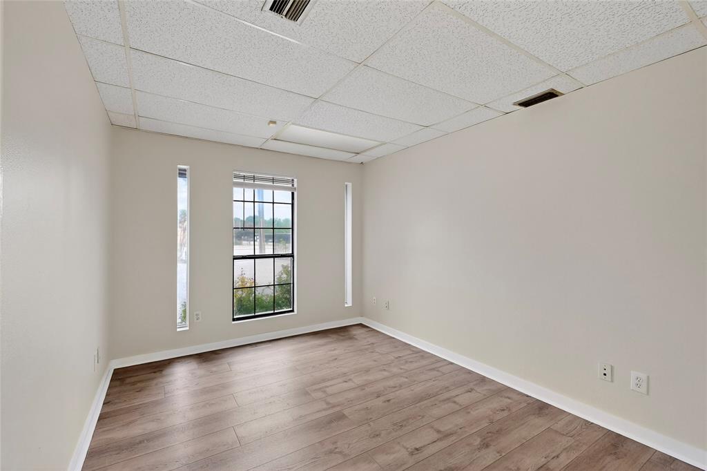 Freeway Shopping Center Project - Commercial Lease