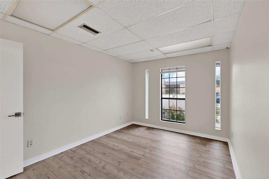 Freeway Shopping Center Project - Commercial Lease