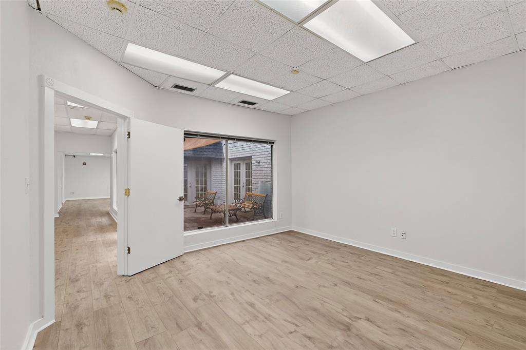 Freeway Shopping Center Project - Commercial Lease