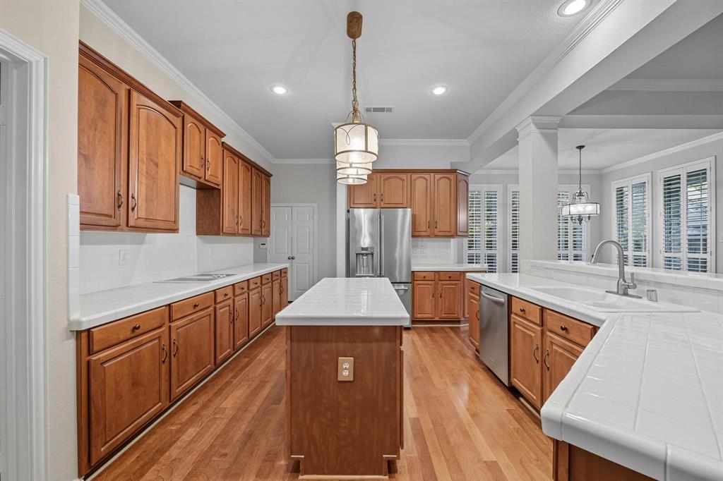 Flower Mound, Texas 75022, United States, 4 Bedrooms Bedrooms, ,3 BathroomsBathrooms,Residential,Pending,209164