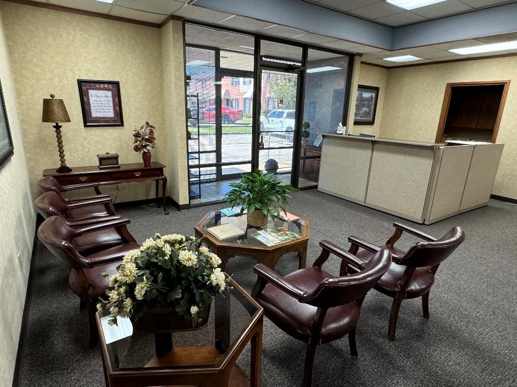 none - Commercial Lease