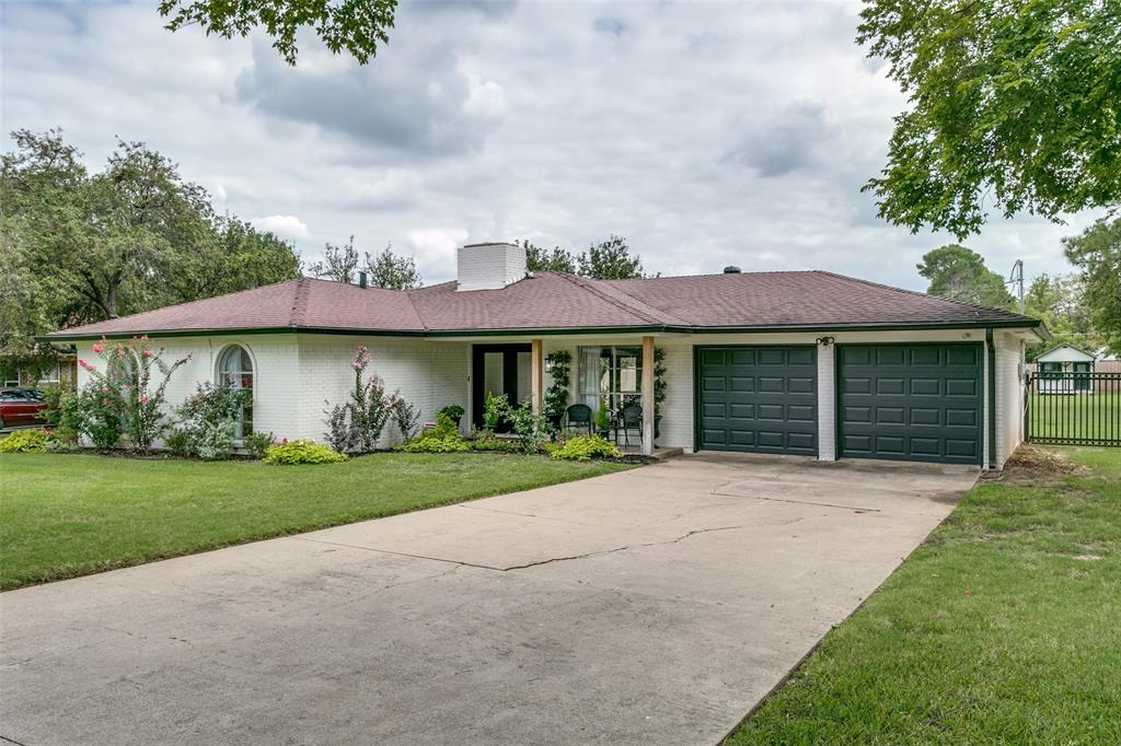 203 OAK VALLEY Drive