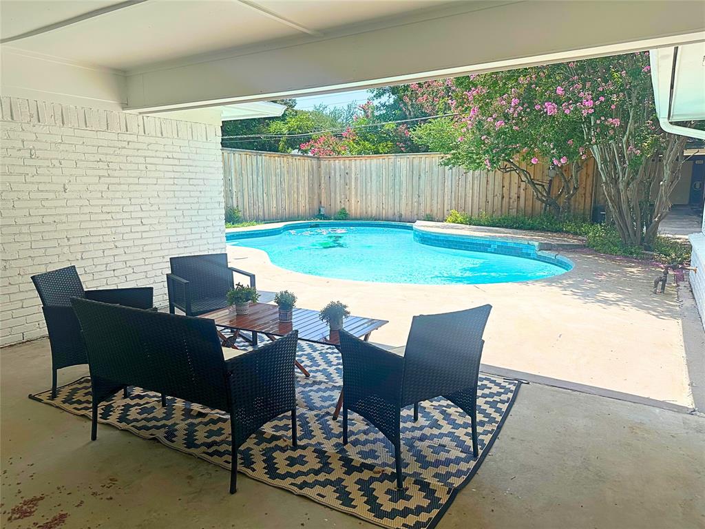 1325 Melrose Drive