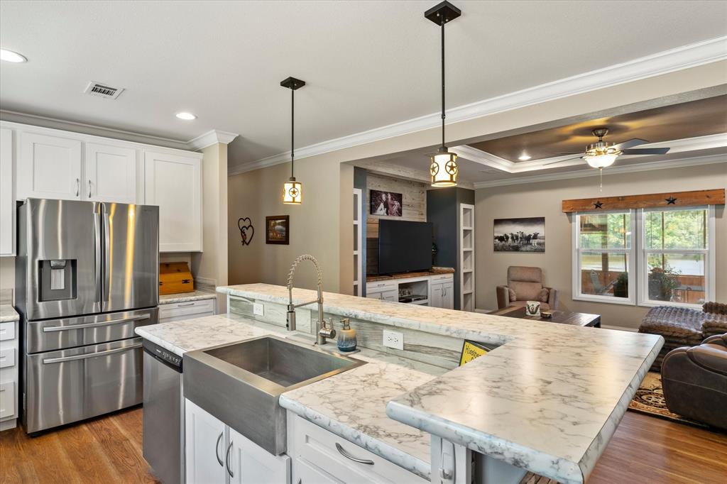 Alba Lakeshores - Residential