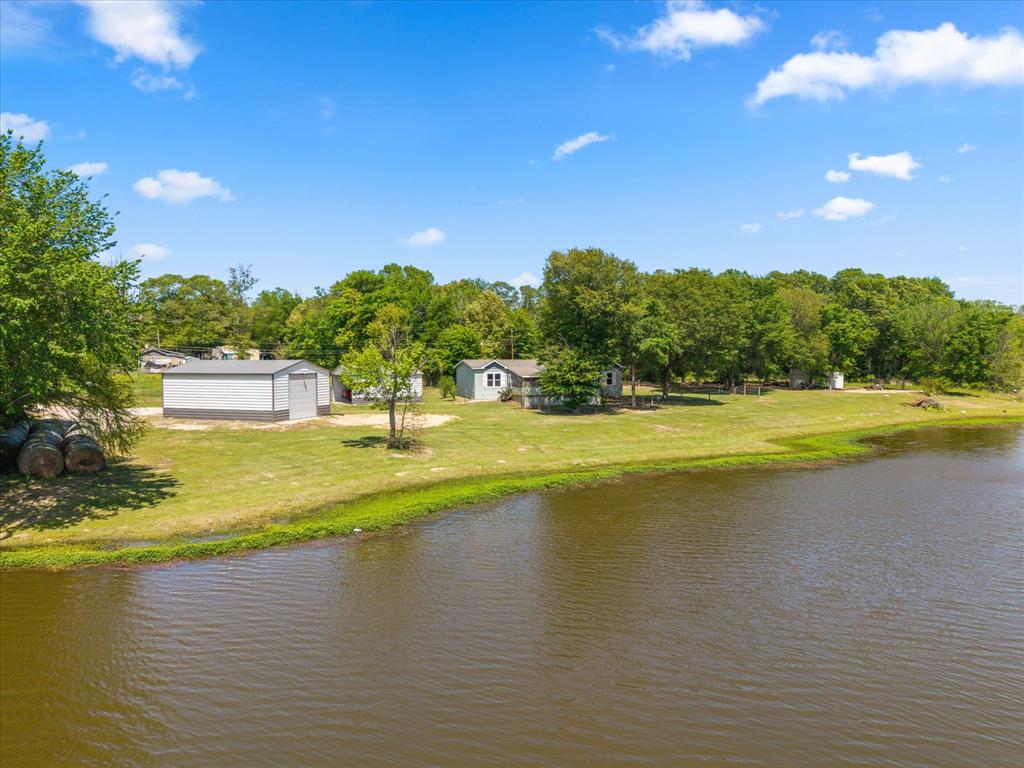 Alba Lakeshores - Residential