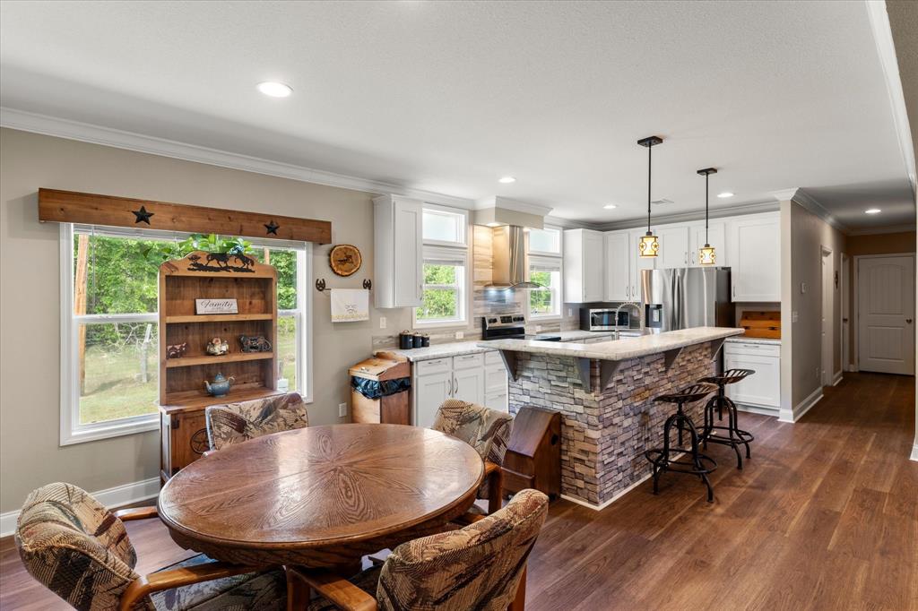 Alba Lakeshores - Residential