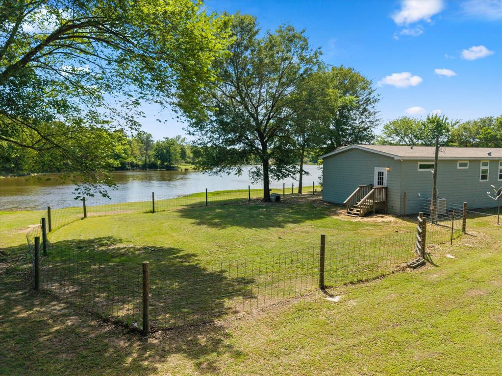 Alba Lakeshores - Residential