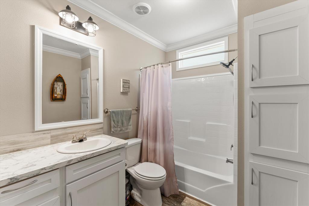 Alba Lakeshores - Residential