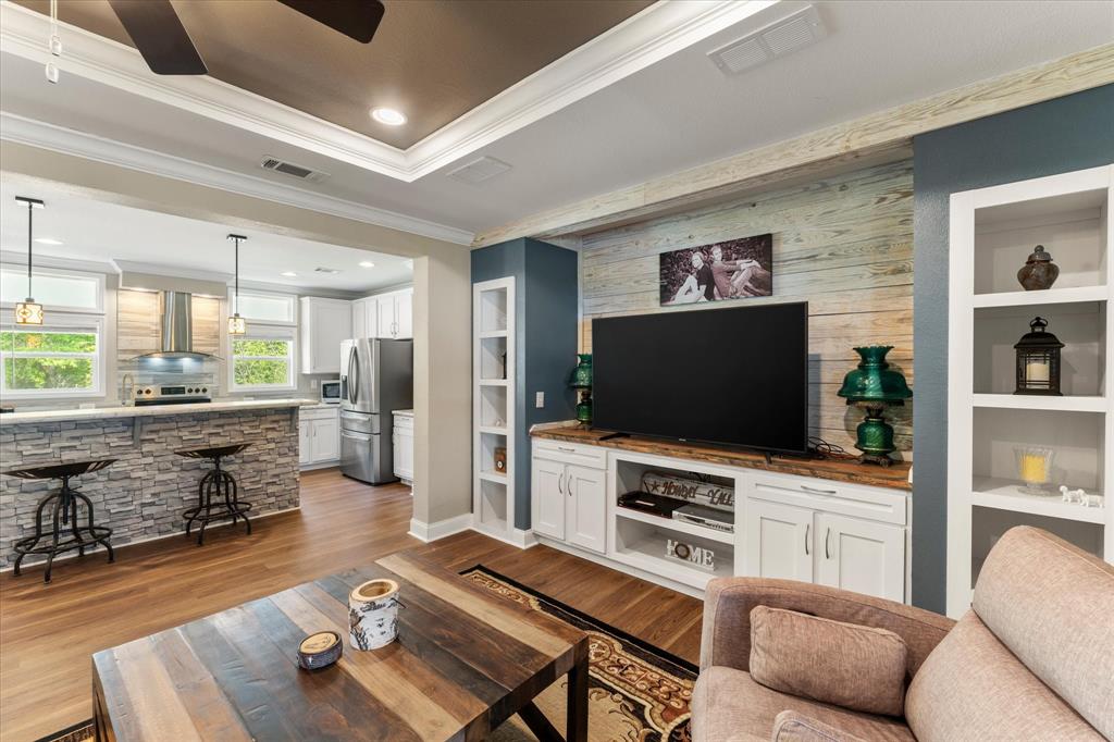 Alba Lakeshores - Residential
