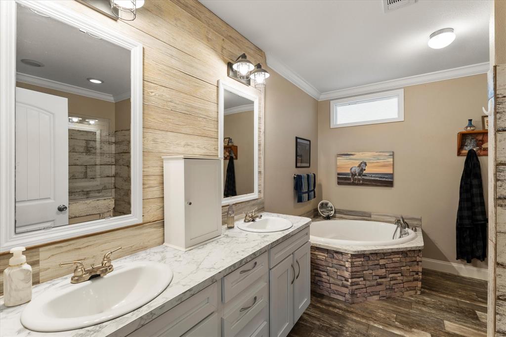 Alba Lakeshores - Residential