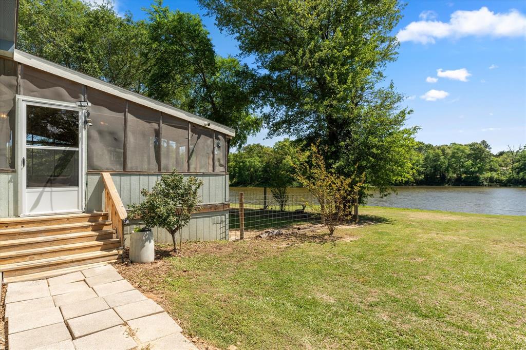 Alba Lakeshores - Residential