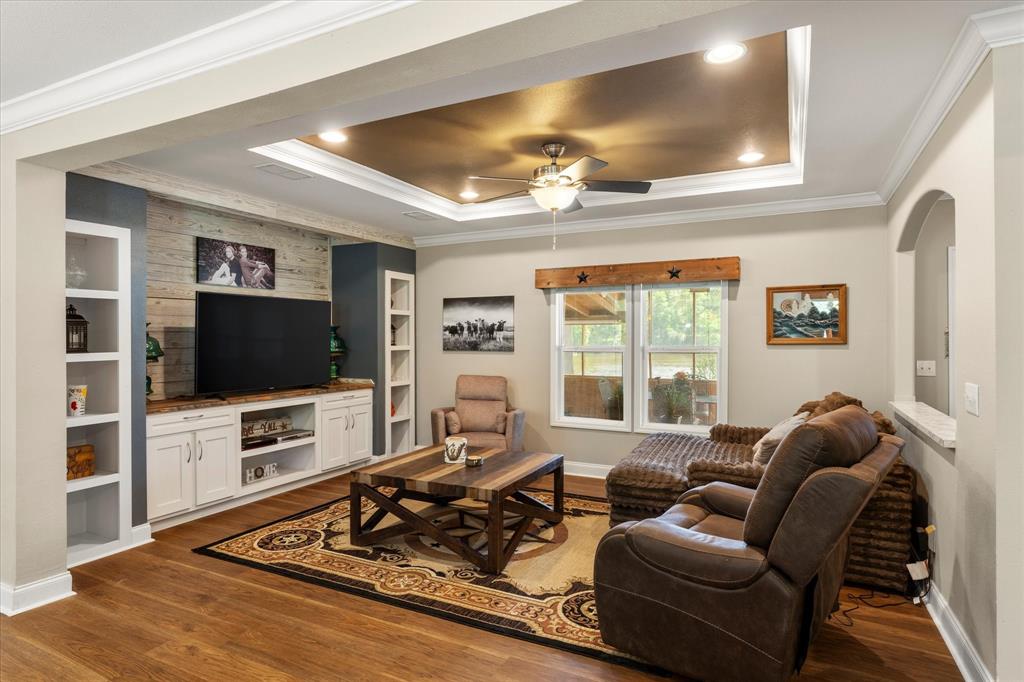 Alba Lakeshores - Residential