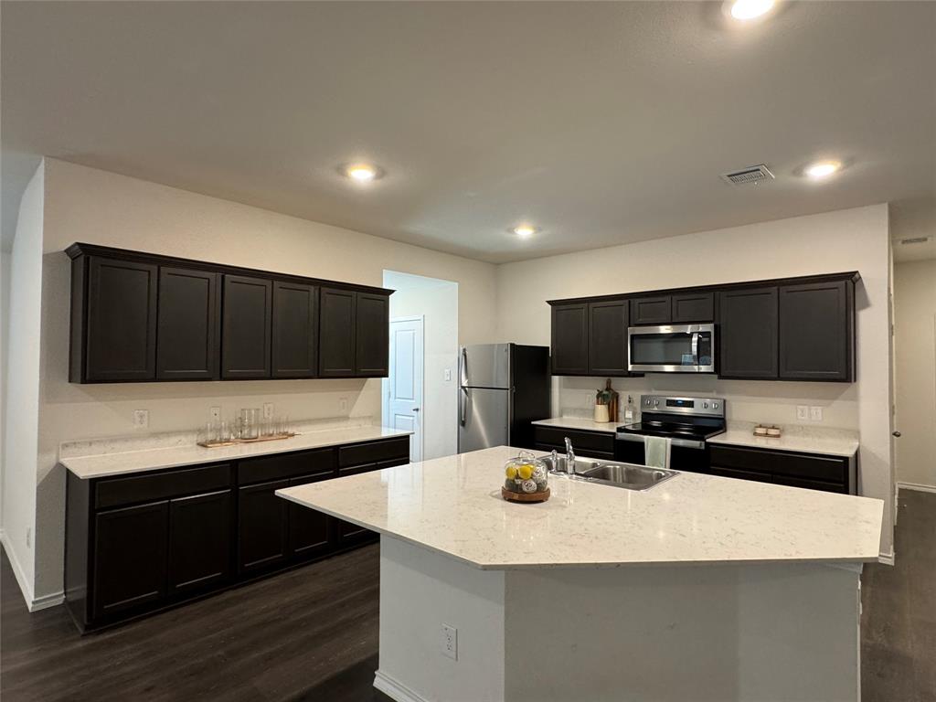 Valor Farms Ph 2 - Residential Lease