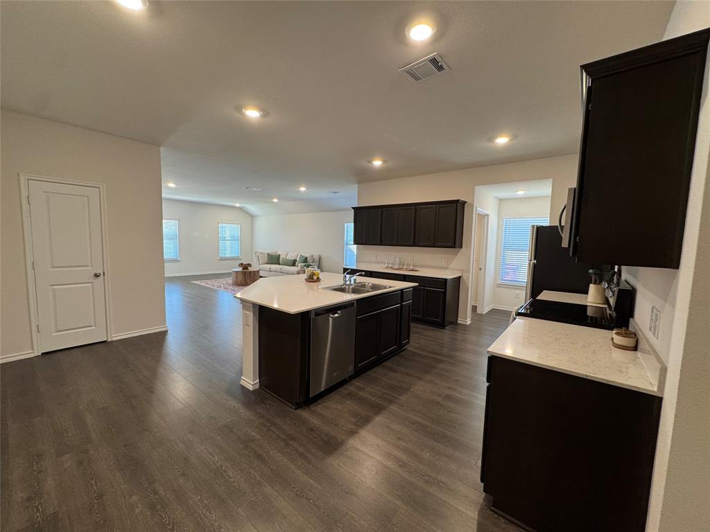 Valor Farms Ph 2 - Residential Lease