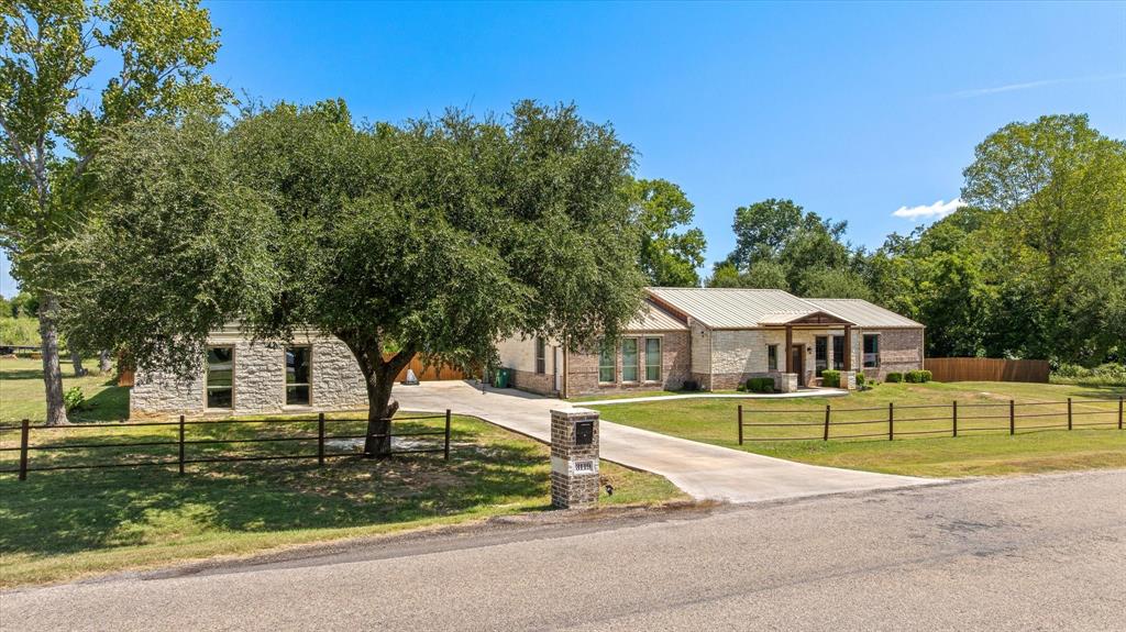 3119 Bob White Drive