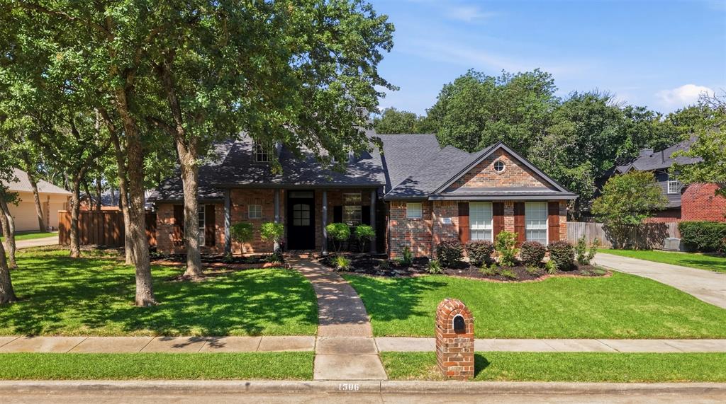 1906 Jesse Way