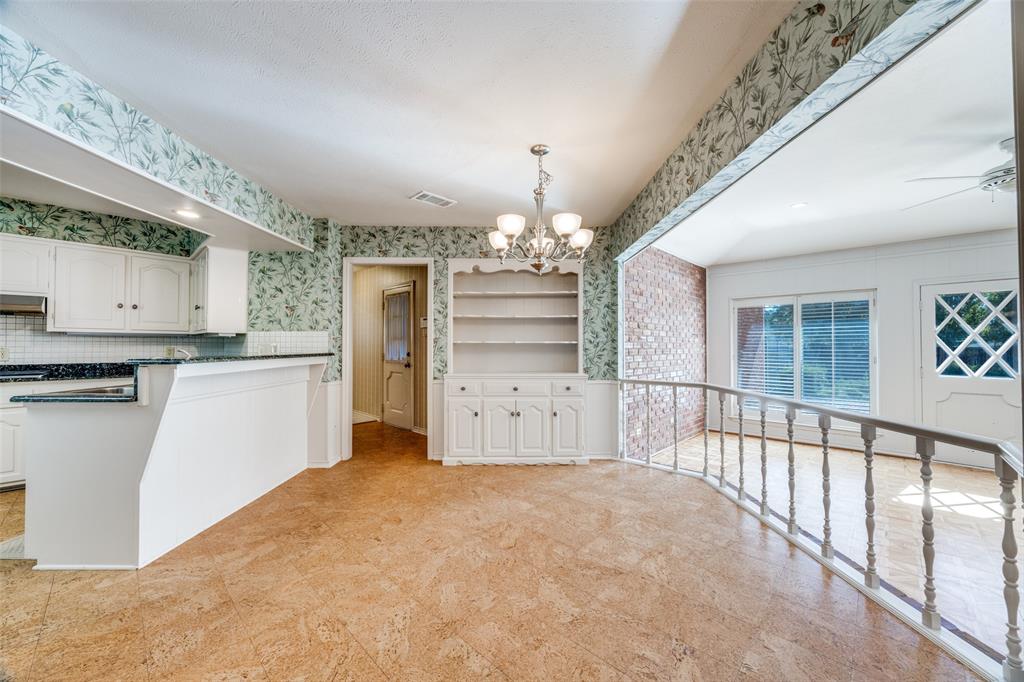 1608 Crescent Drive