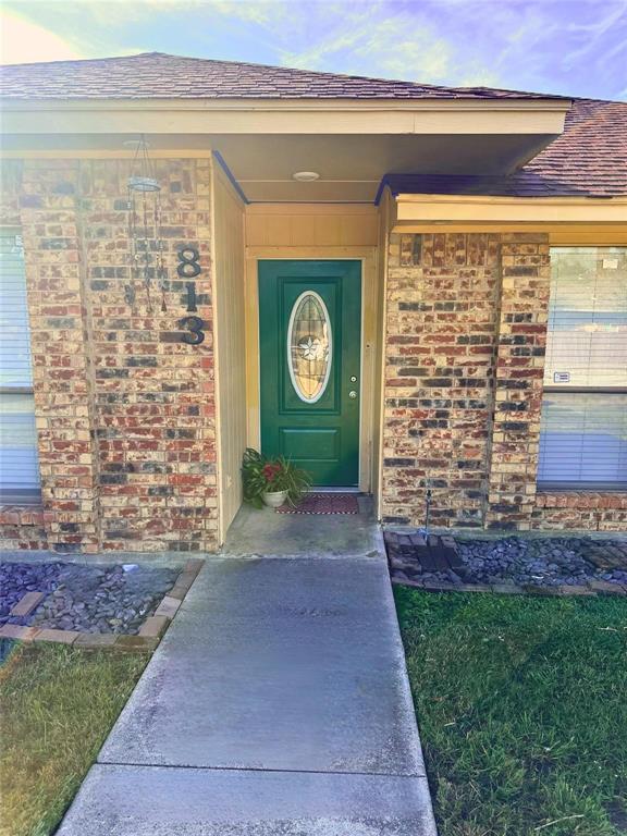 813 Leslie Lane
