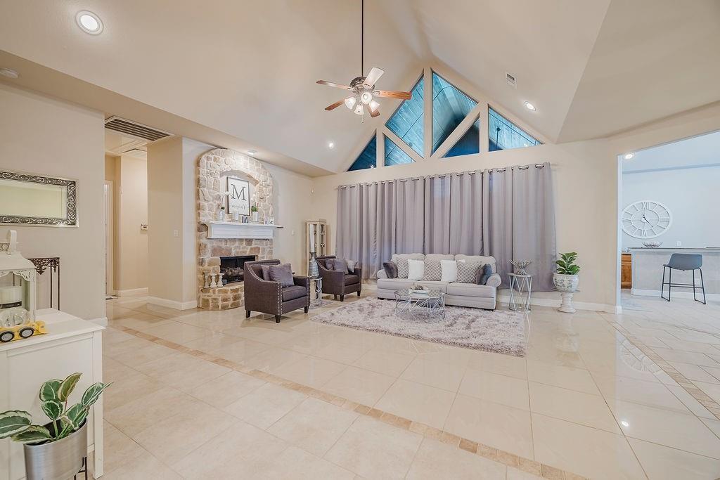 Lake Ridge 11 - Residential