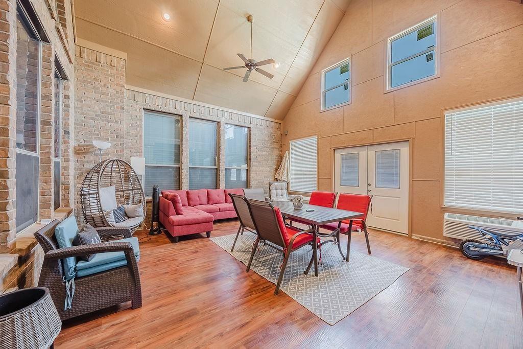 Lake Ridge 11 - Residential