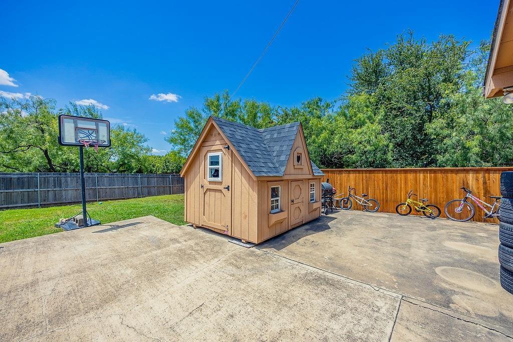 Lake Ridge 11 - Residential