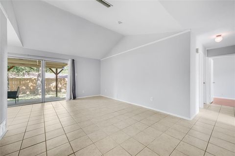 Tiny photo for 1108 Autumn Oak Drive, Denton, TX 76209 (MLS # 21100866)