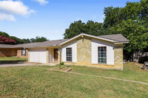 Tiny photo for 1108 Autumn Oak Drive, Denton, TX 76209 (MLS # 21100866)