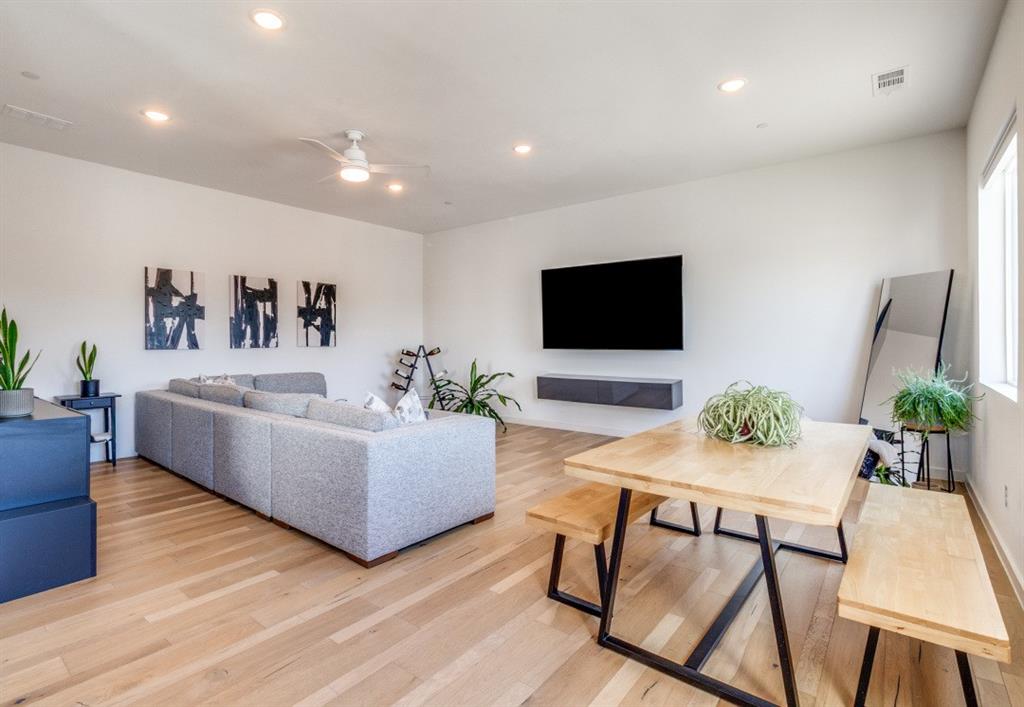 1536 Holly Avenue 106