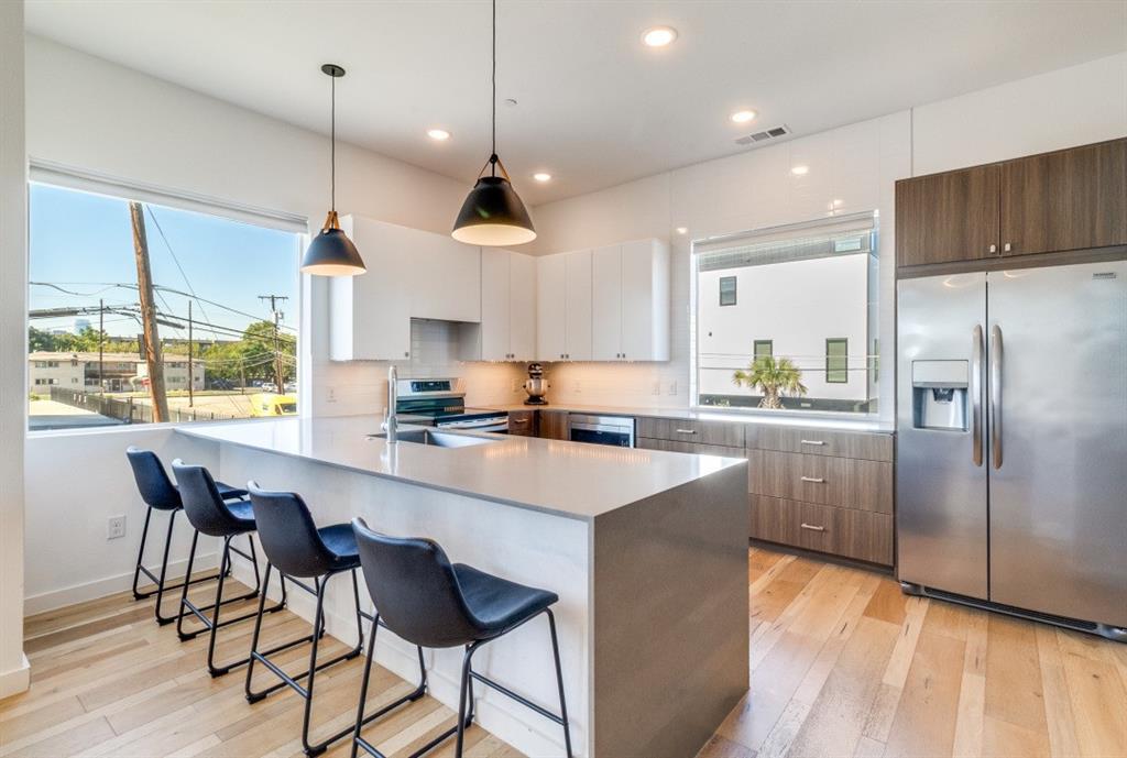 1536 Holly Avenue 106