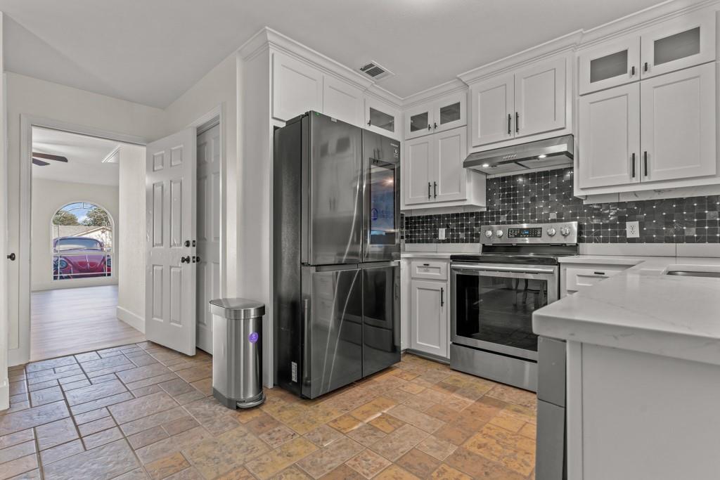 S7070 - THOMAS MANOR - Residential