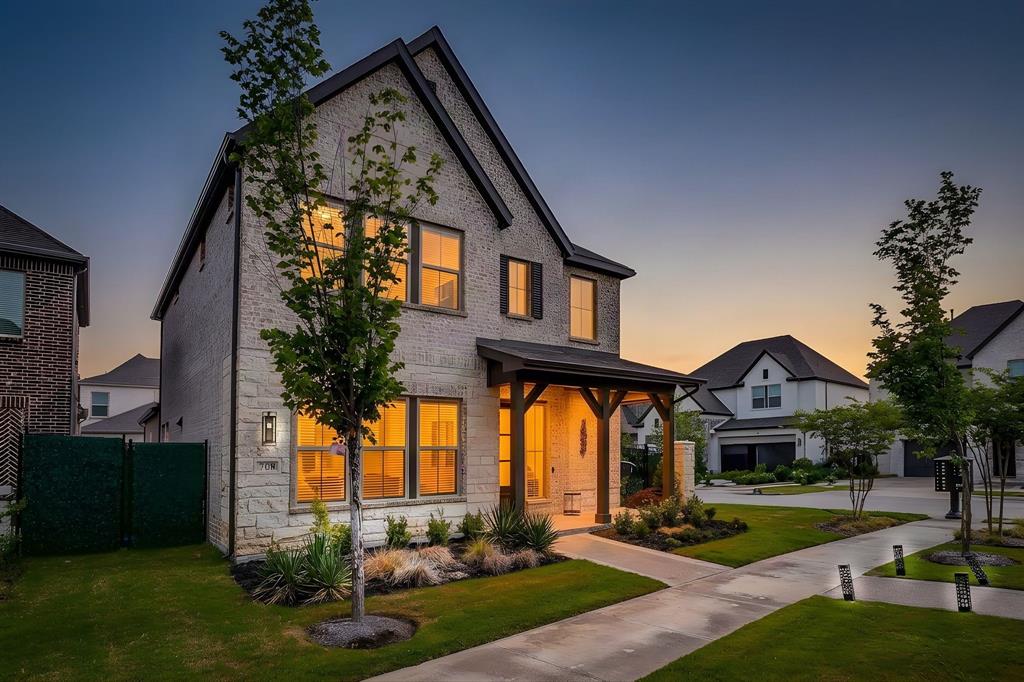 Photo of 708 Pheasant Run Street, Arlington, TX 76005 (MLS # 21374979)