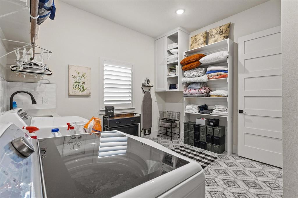 Lake Country Crossing - Residential