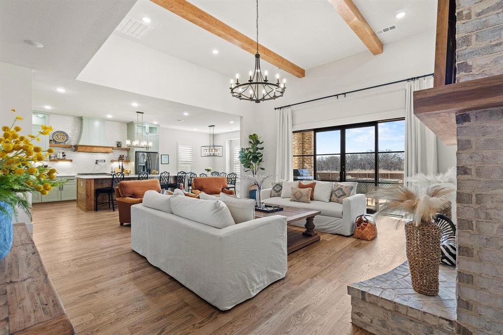 Lake Country Crossing - Residential