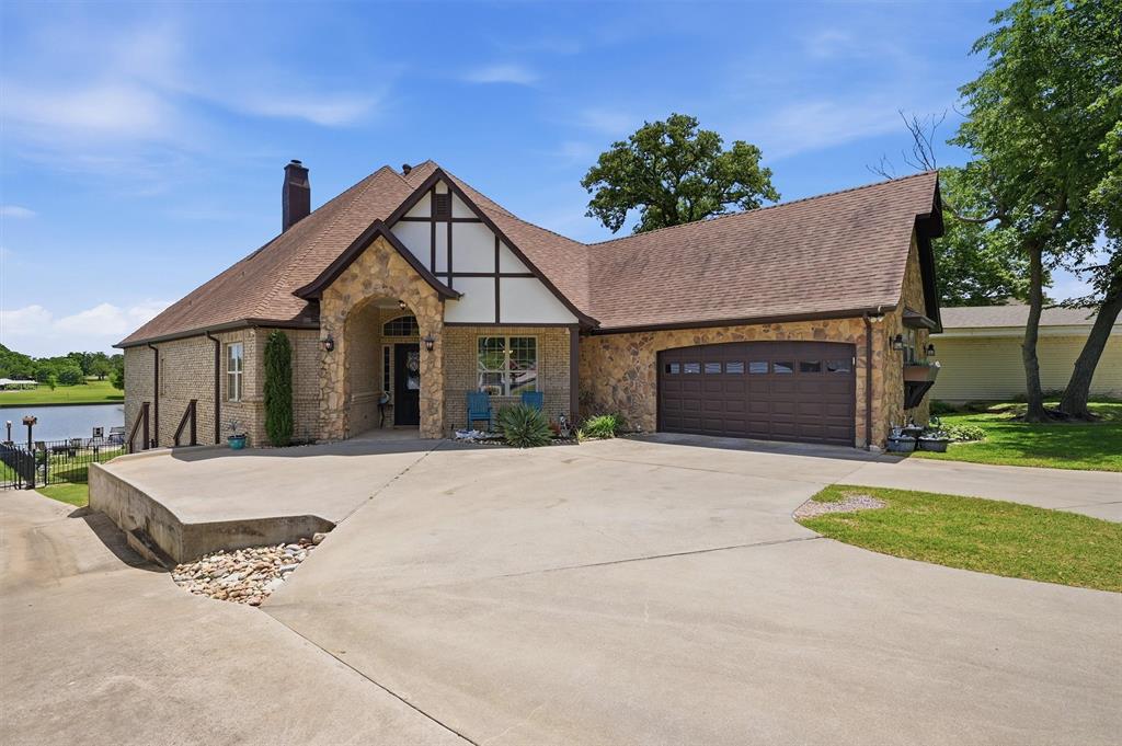 1211 Kiowa Drive W