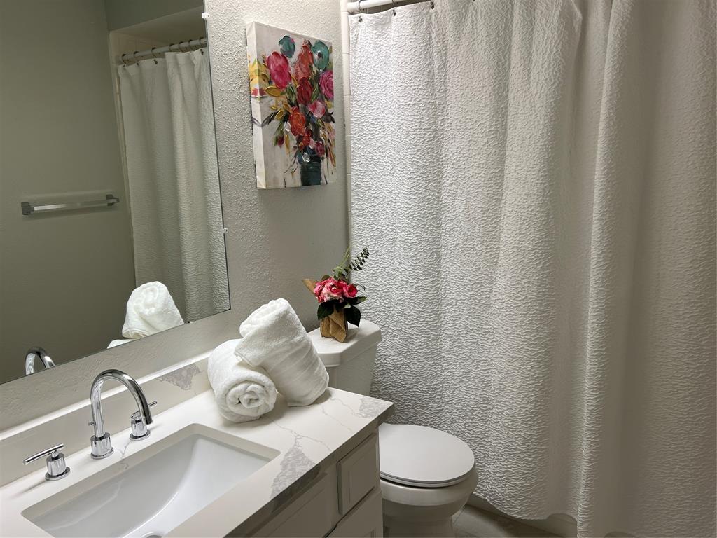 Crest The - Residential