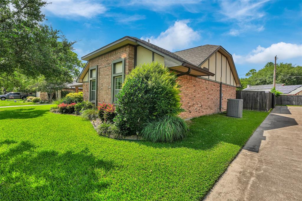 2302 Meadow Lake Drive
