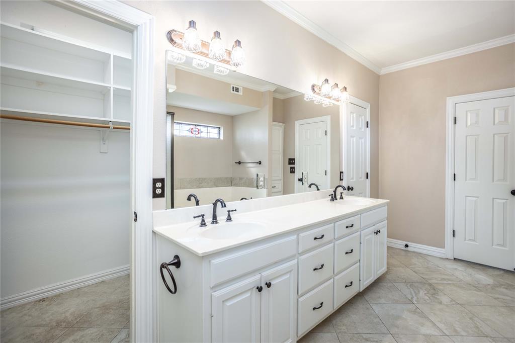 Red Oaks 2 - Residential