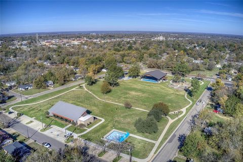 A home in Sulphur Springs