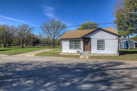 A home in Sulphur Springs