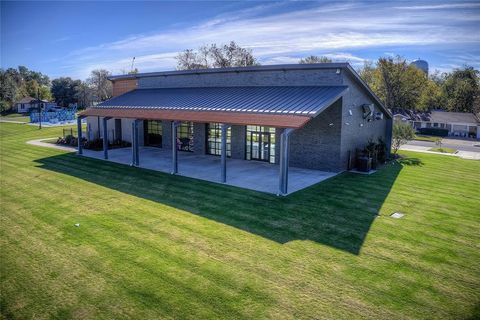 A home in Sulphur Springs