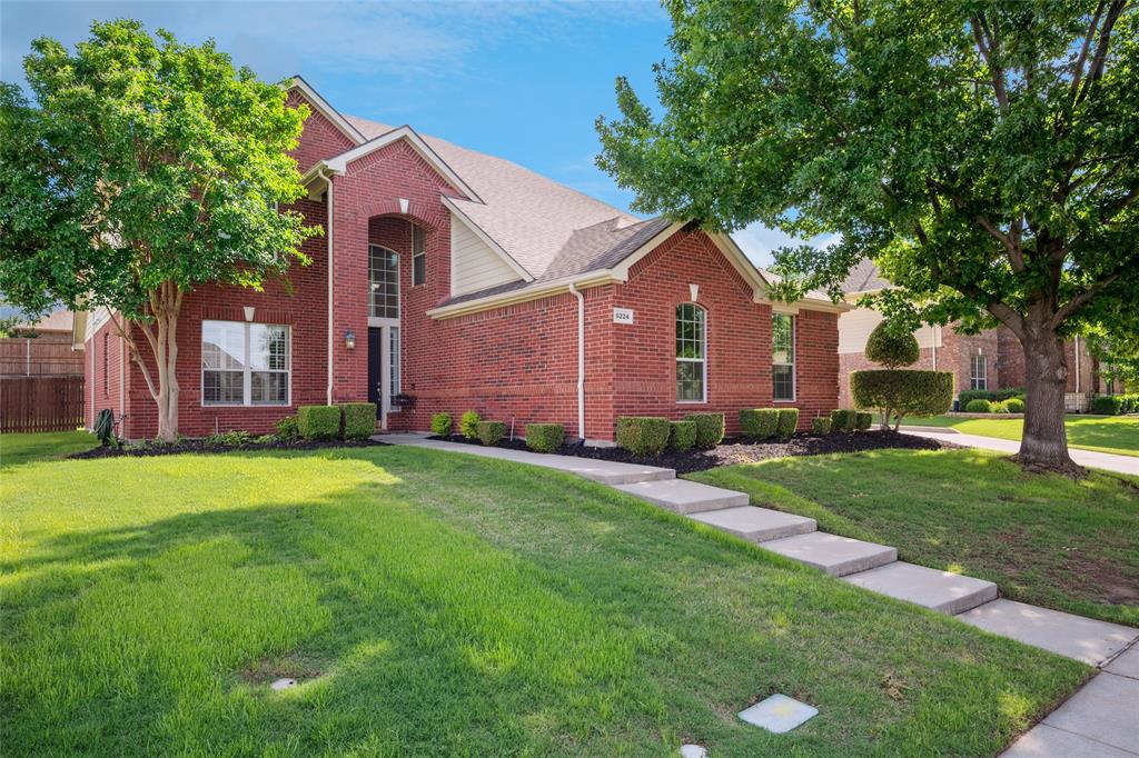 5224 Winterberry Court