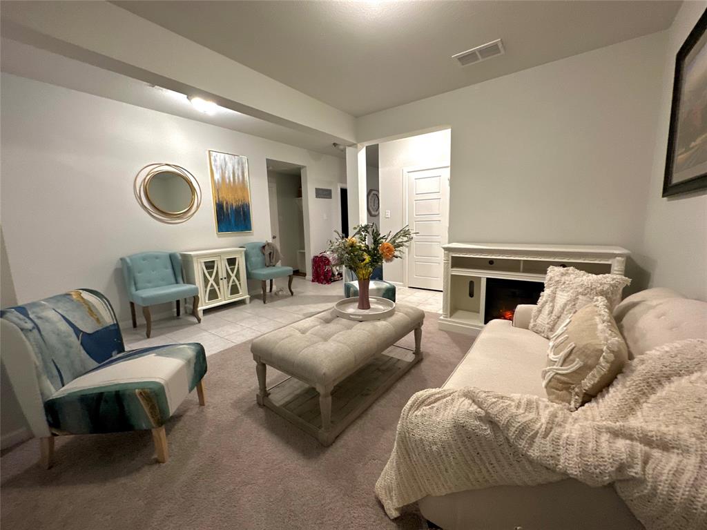 Meadowbrook Place - Residential