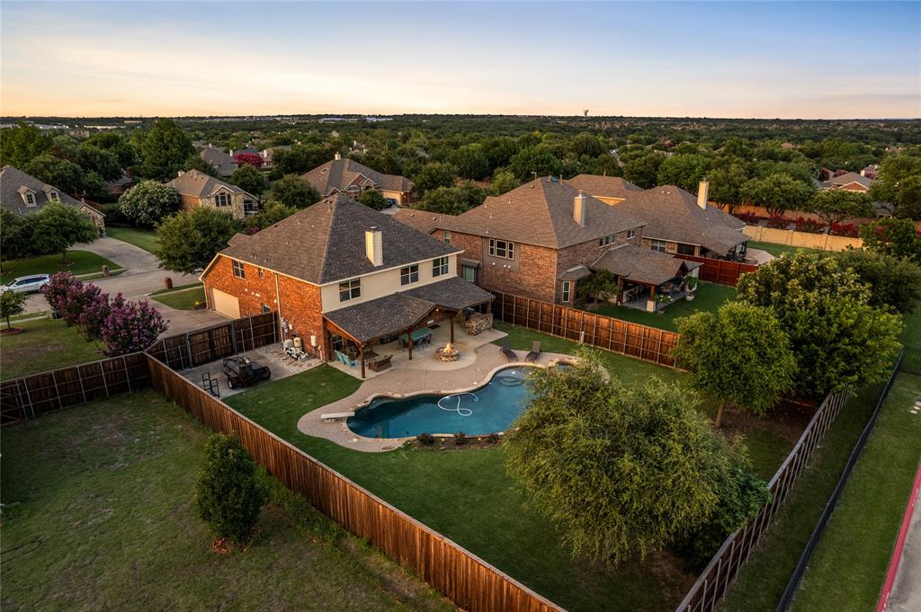 5732 Chateau Drive