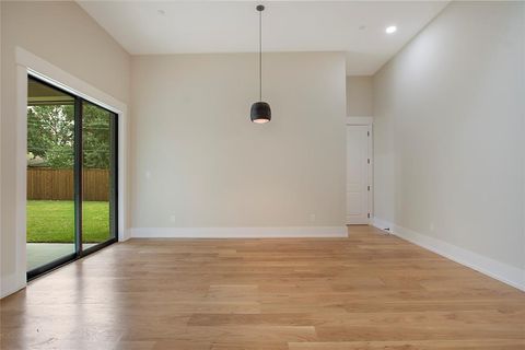 Tiny photo for 4208 Allencrest Ln, Dallas, TX 75244 (MLS # 20922397)