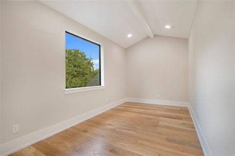 Tiny photo for 4208 Allencrest Ln, Dallas, TX 75244 (MLS # 20922397)