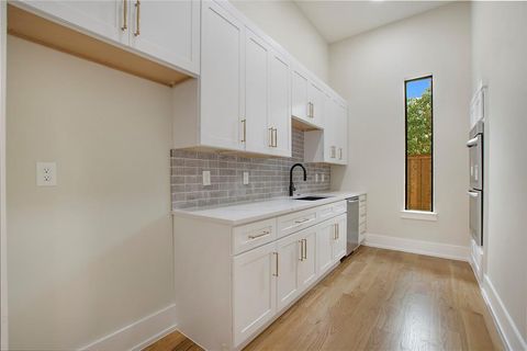 Tiny photo for 4208 Allencrest Ln, Dallas, TX 75244 (MLS # 20922397)