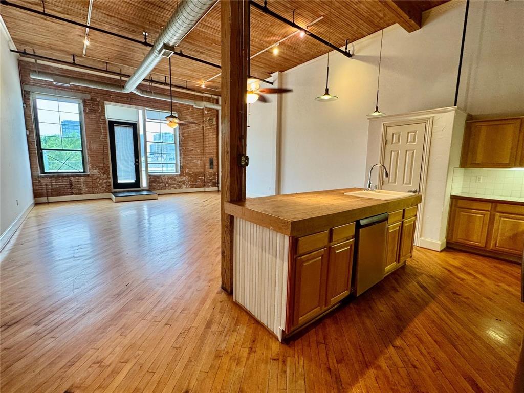 Commerce Street Lofts - Residential