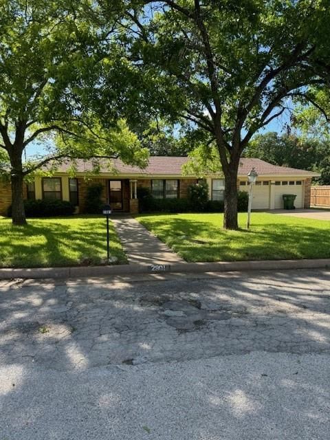 A home in Mineral Wells