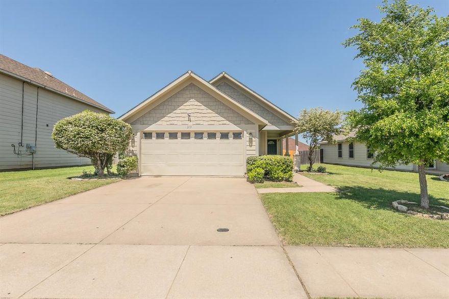 Welcome to the perfect blend of cozy charm and modern convenience! Spacious, open floor plan with plenty of natural light. Split bedroom layout, with new laminate flooring throughout the entire home. Charming, low maintenance backyard and fresh landscaping for added curb appeal. Conveniently located near major highways, minutes from downtown Fort Worth. All information provided is deemed reliable, but not guaranteed.