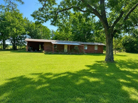 Photo of 34270 State hwy 64, Wills Point, TX 75169 (MLS # 21330974)